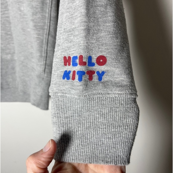 RARE Levi’s x Hello Kitty Gray Sweatshirt Sz M - Picture 4 of 10